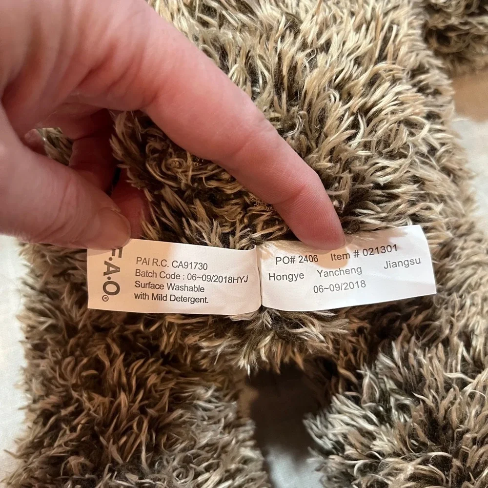 FAO Schwarz Teddy Bear Plush Gold Bow Brown Shaggy‎ Fur Stuffed Animal Toy 18 in